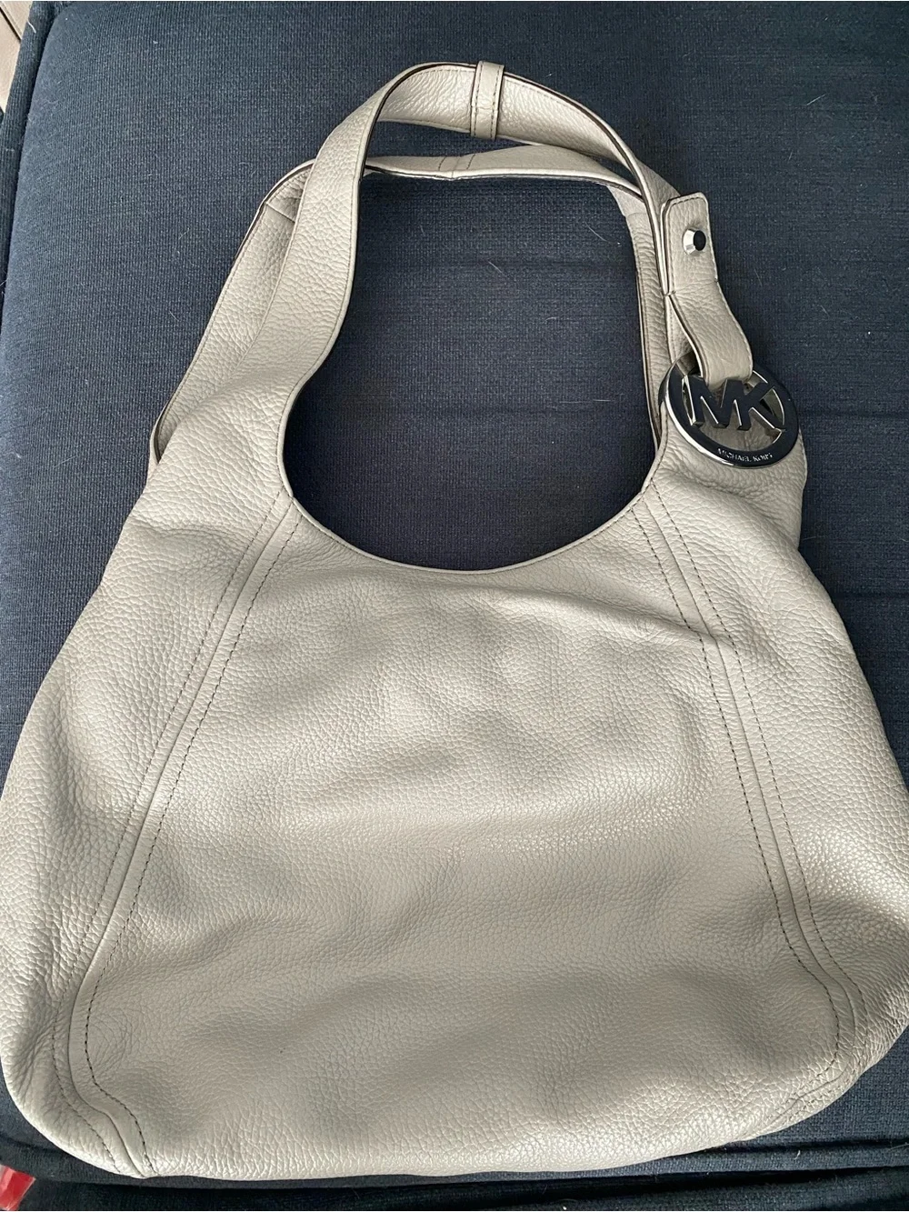Michael Kohls Leather Hobo Shoulder Bag in Light Gray